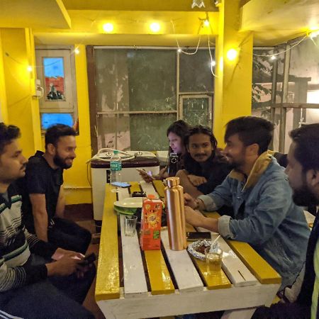 Mezenga Backpackers Hostel Guwahati Buitenkant foto