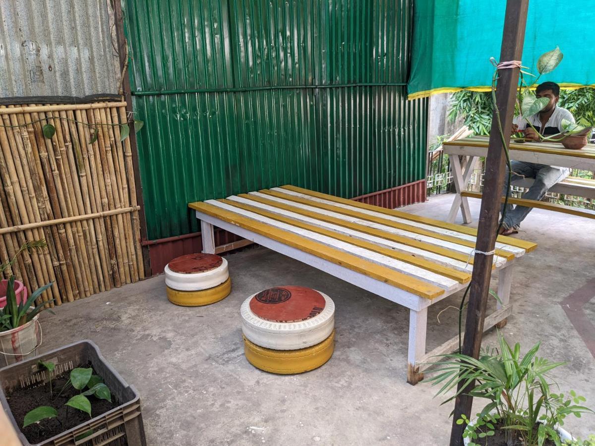 Mezenga Backpackers Hostel Guwahati Buitenkant foto